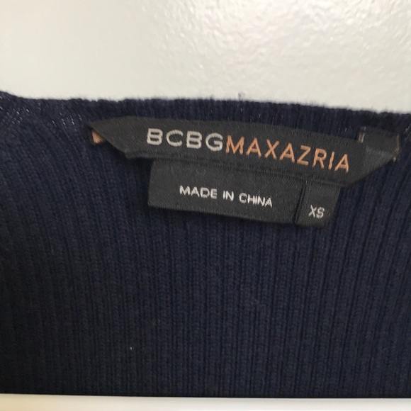 BCBG MAXAXRIA silk blouse - Picture 3 of 4